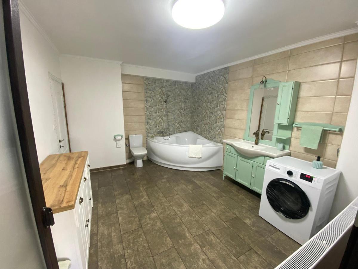 Violetta Apartament Бузеу Екстер'єр фото